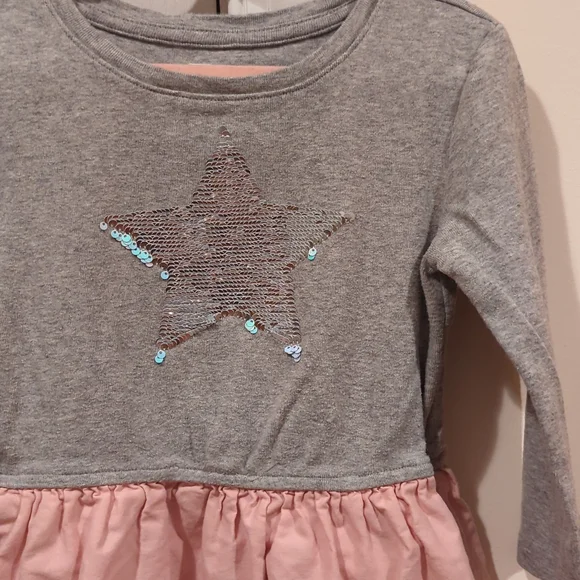 GAP Pink and gray dress with flip sequined star on front. Size S. - Picture 3 of 5